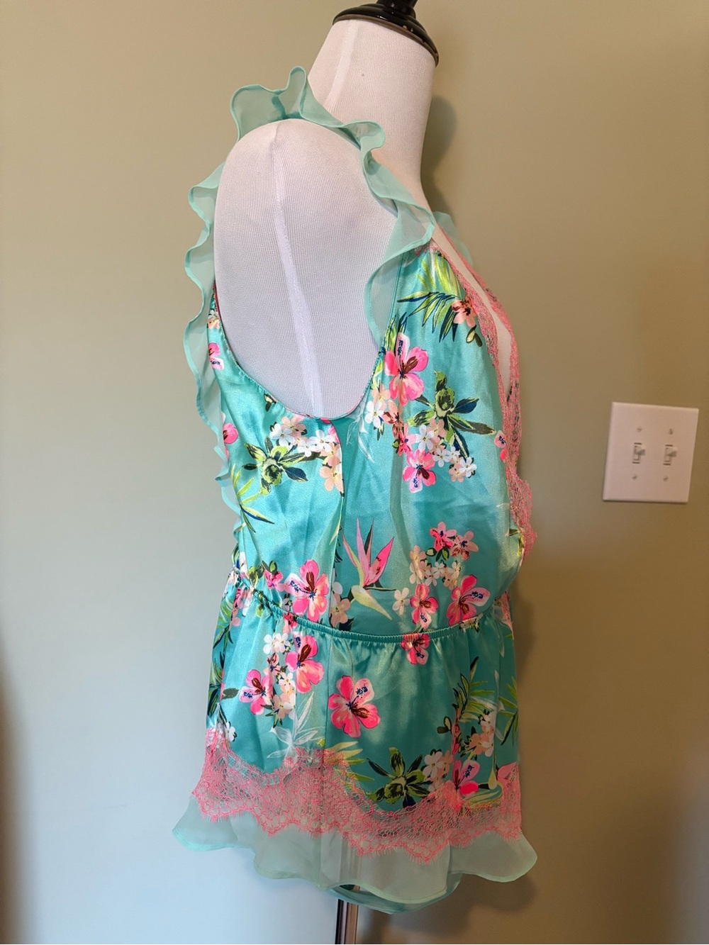 Victoria’s Secret Vintage Hawaiian Tropical Fantasy Chantilly Lace Romper - Picture 4 of 9